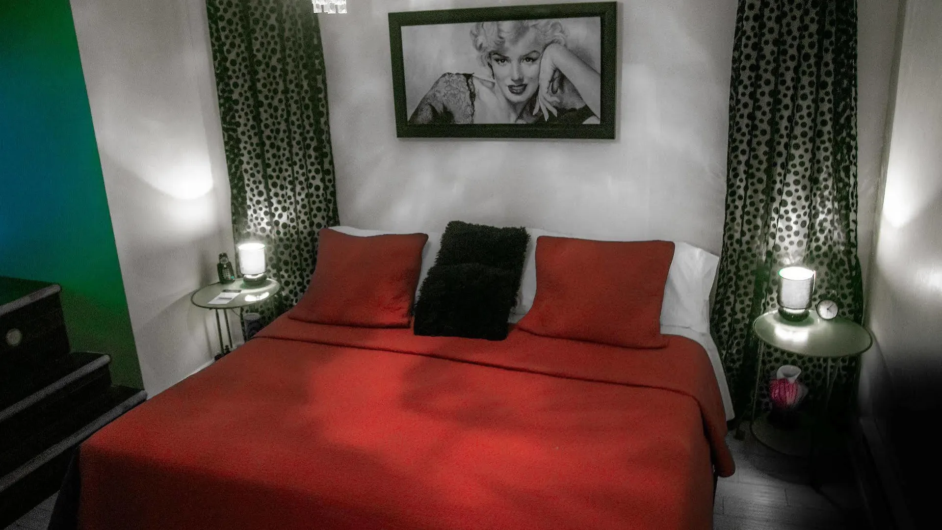 Celebrities Hotel Montreal 2*,  Kanada